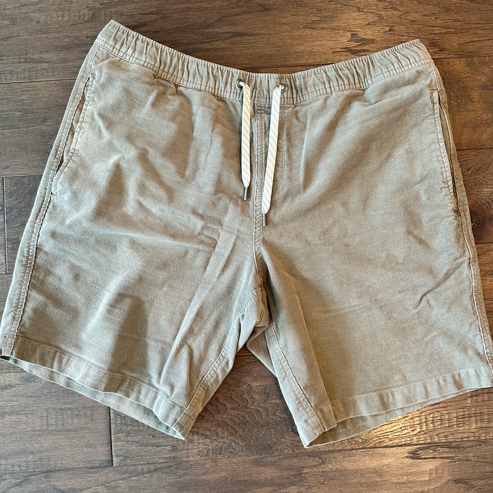 Vuori Men's Corduroy Optimist Shorts